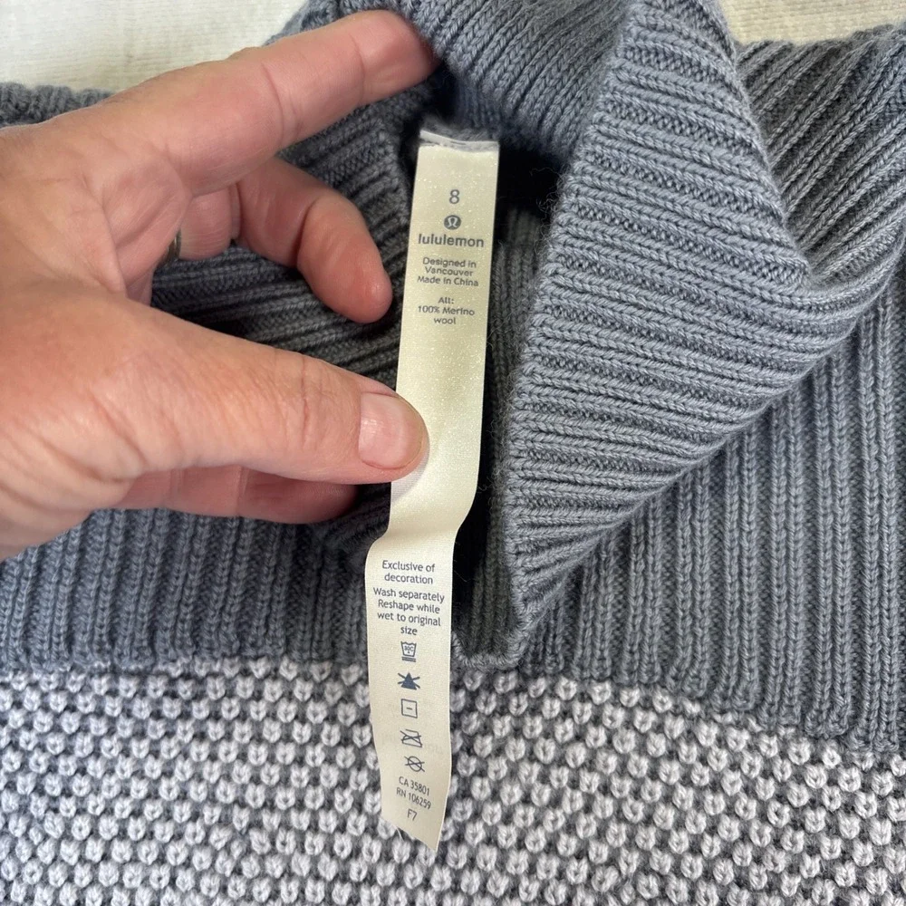Lululemon Women's 100% Merino Wool Mock Neck Sweater Size 8